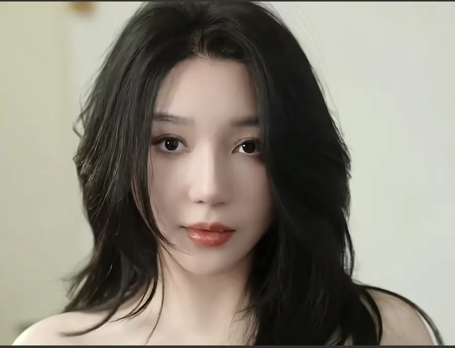 《教母eily三部曲》Eily作品合集免费下载-eliy短剧《三人行》在线看HD高清无删减-教母eily三部曲全季完整版